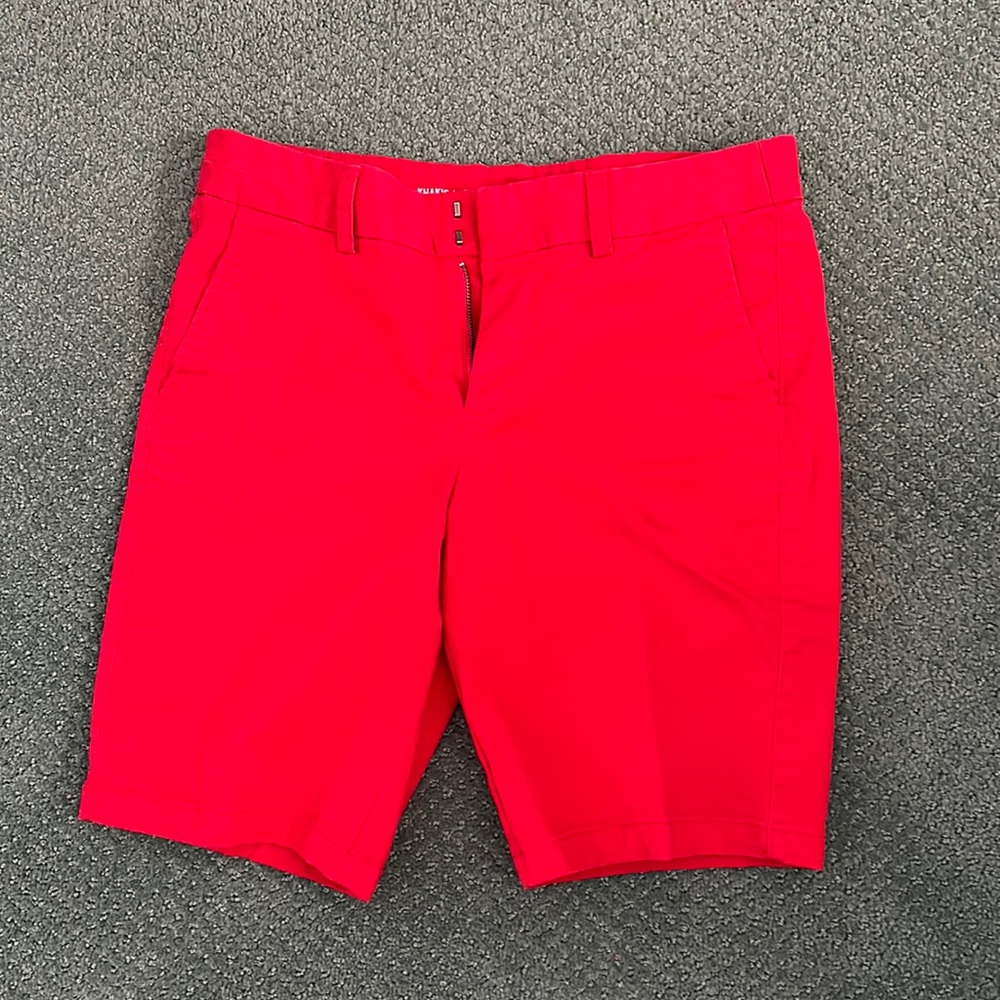 Khakis by Gap RED 9inch Bermuda shorts LIKE NEW